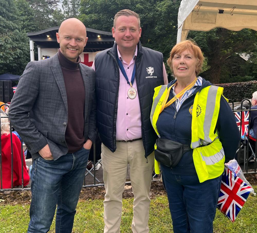 Deputy Mayor of Longridge Town Council Cllr.  Lee Jameson, attended Clitheroe's Last Night of the Proms. Gallery Main Photo